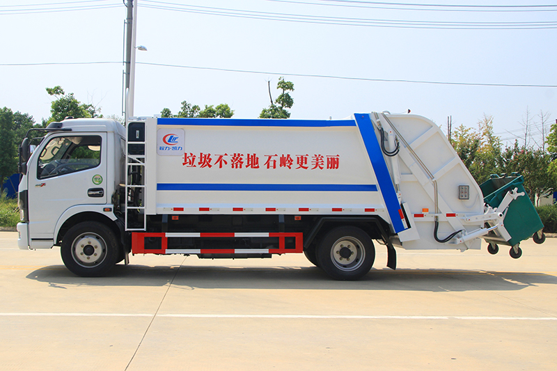 國六大多利卡 8方 壓縮垃圾車